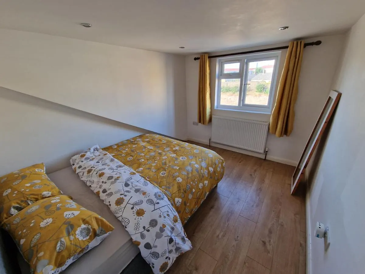 Mile End Budget Guesthouse London